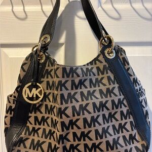 Michael Kors Black and Tan Shoulder Bag